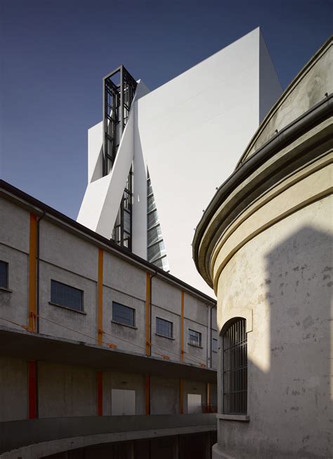 milano fondazione prada zona|fondazione prada oma.